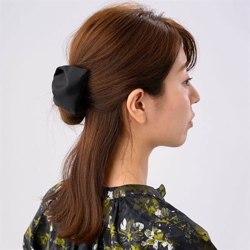 〔ほぼ未使用〕コンプレックスビズ　ツイストシュシュ　ブラック Amazon | [販路限定] コンプレックスビズ ツイストスクエア